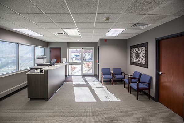 Chiropractic Sioux City IA Receptionist Desk